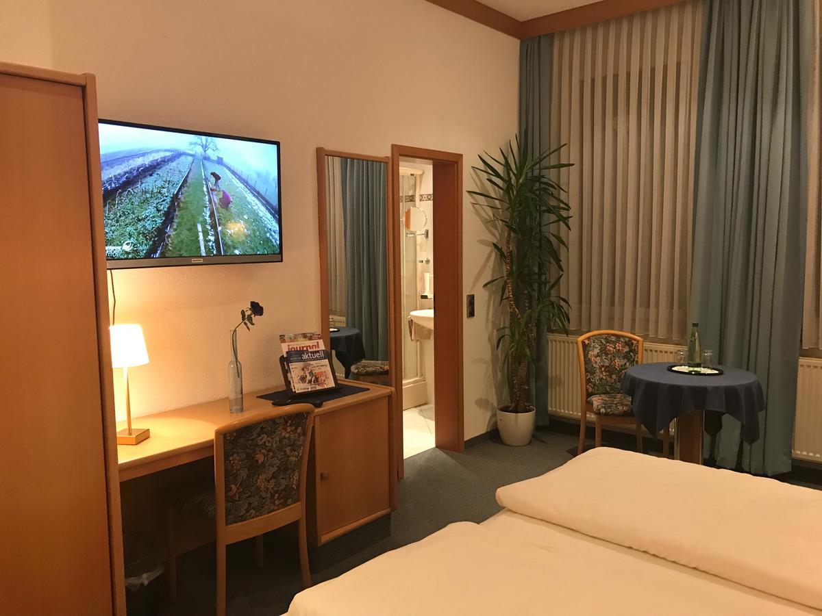 Gasthof & Hotel Goldener Hirsch Bad Berneck im Fichtelgebirge Ngoại thất bức ảnh