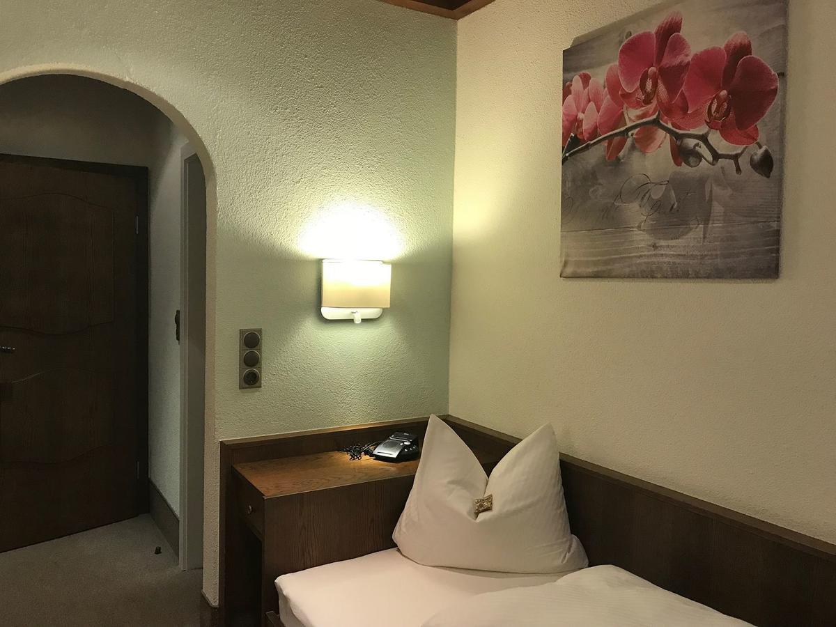 Gasthof & Hotel Goldener Hirsch Bad Berneck im Fichtelgebirge Ngoại thất bức ảnh