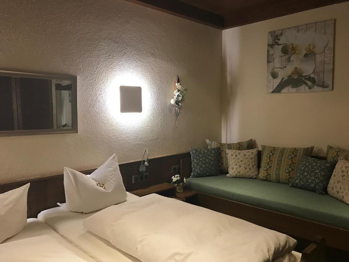 Gasthof & Hotel Goldener Hirsch Bad Berneck im Fichtelgebirge Ngoại thất bức ảnh